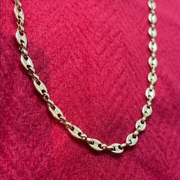 VINTAGE Givenchy NECKLACE EUC Gold - Picture 8 of 13